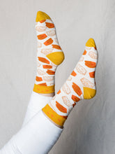 Load image into Gallery viewer, Cheese Socks