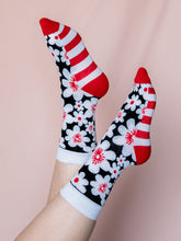 Load image into Gallery viewer, Cherry Blossoms Socks